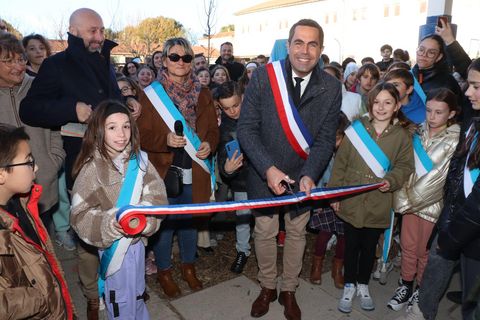 Inauguration de la première cour d’école végétalisée réalisée par les élèves de Pie d’Autry !