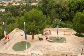 Aire de jeux pour enfants Place du Belvédère