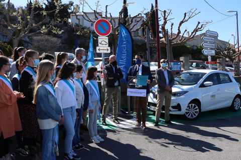 Des bornes de recharge pour véhicules électriques : un nouveau pas vers l’écomobilité !