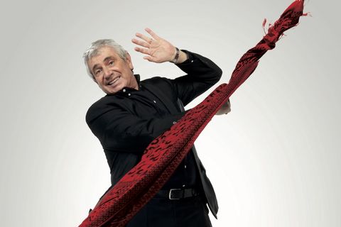 Vendredi 24 juin, à 21h30, au Théâtre de Nature, Michel Boujenah fera son grand retour avec un nouveau one man show haut en couleur « Les adieux des magnifiques »