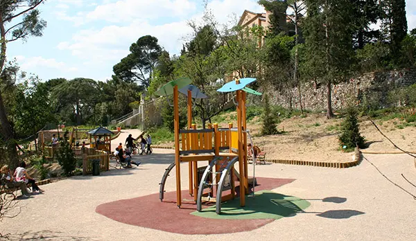 Aire de jeux pour enfants Parc de Carlevan