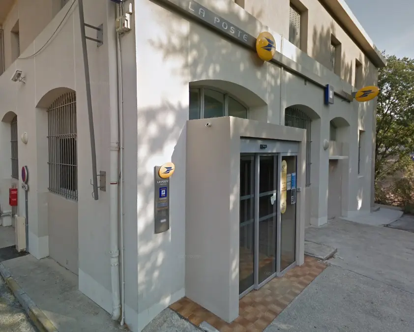 La Poste du Village