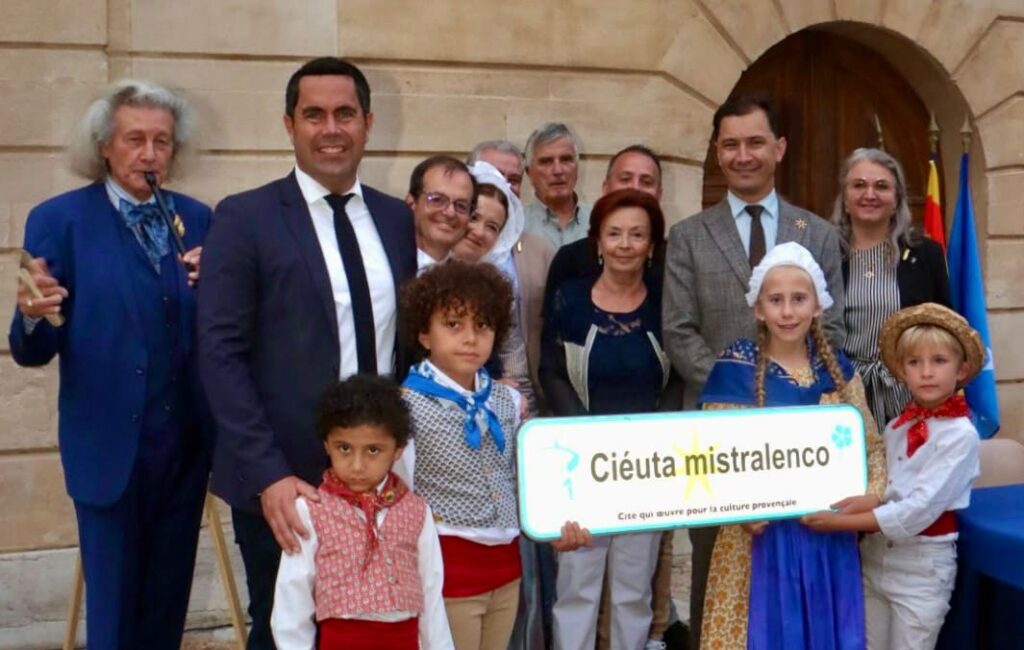 Traditions provençales : Allauch fière de son identité et officiellement « Ciéuta Mistralenco » !