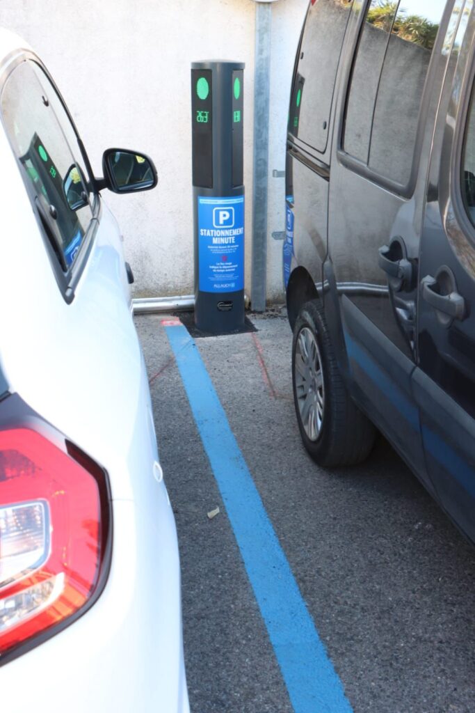 deux nouvelles bornes de « stationnement minute » ont été mises en service ce vendredi 24 octobre à allauch
