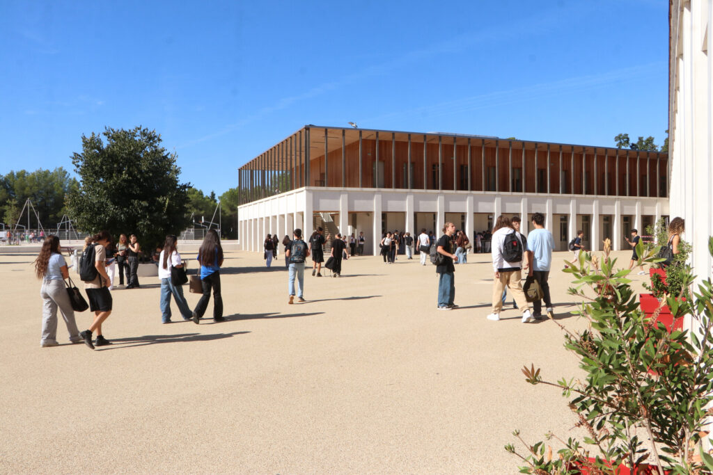 Lycée Monte Cristo d’Allauch : une rentrée placée sous le signe de la solidarité dans le cadre de l'opération "Septembre en Or"