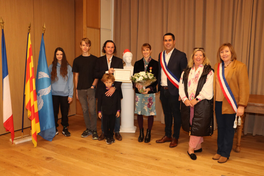 Jacquine Rainville, mère de 4 enfants, reçoit la « Médaille de la Famille »