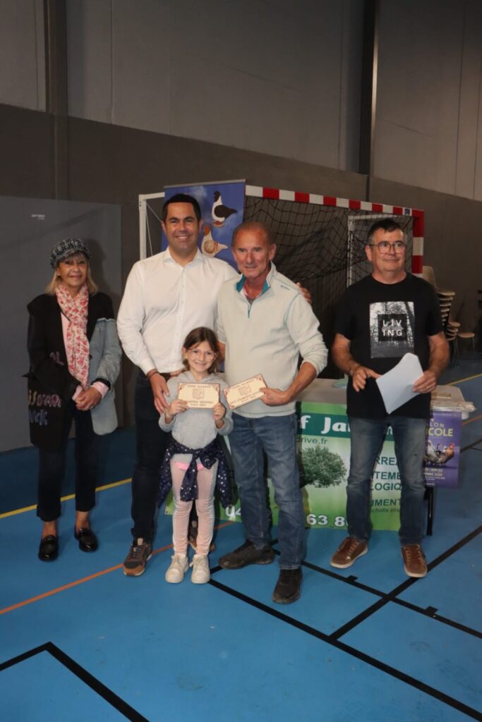 le gymnase Jacques Gaillard de Pié d’Autry a accueilli la 3ᵉ édition du Salon avicole d’Allauch le 1 et 2 novembre 2025