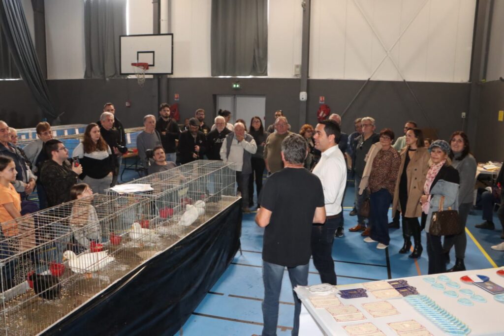 le gymnase Jacques Gaillard de Pié d’Autry a accueilli la 3ᵉ édition du Salon avicole d’Allauch le 1 et 2 novembre 2025