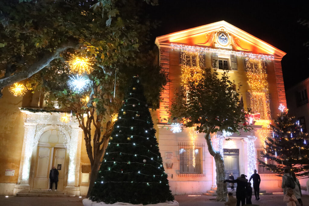 Lancement des illuminations de Noël et feu d'artifice 2025