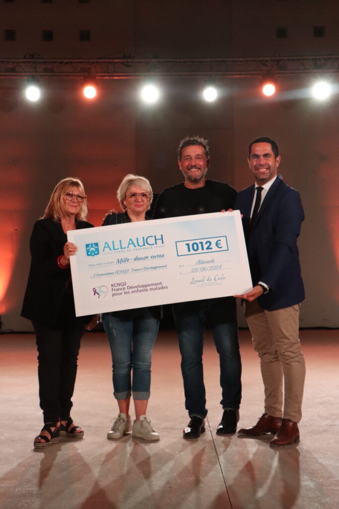 Dans le cadre de la campagne de collecte “Epidon”, l’humoriste Titoff vous invite à soutenir la recherche dans son combat contre une forme rare d’épilepsie : l’Encéphalopathie épileptique et développementale.