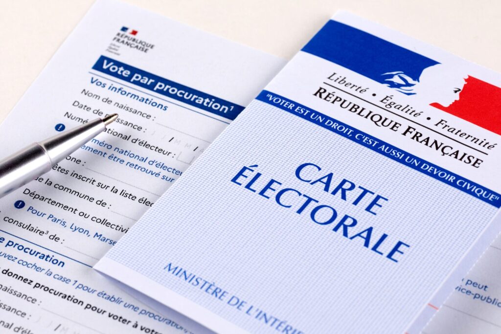 Les dimanches 15 et 22 mars prochains se dérouleront les élections municipales 2026. Vous serez absent ou empêché le jour du vote ? Il est possible de voter par procuration afin de participer au scrutin.