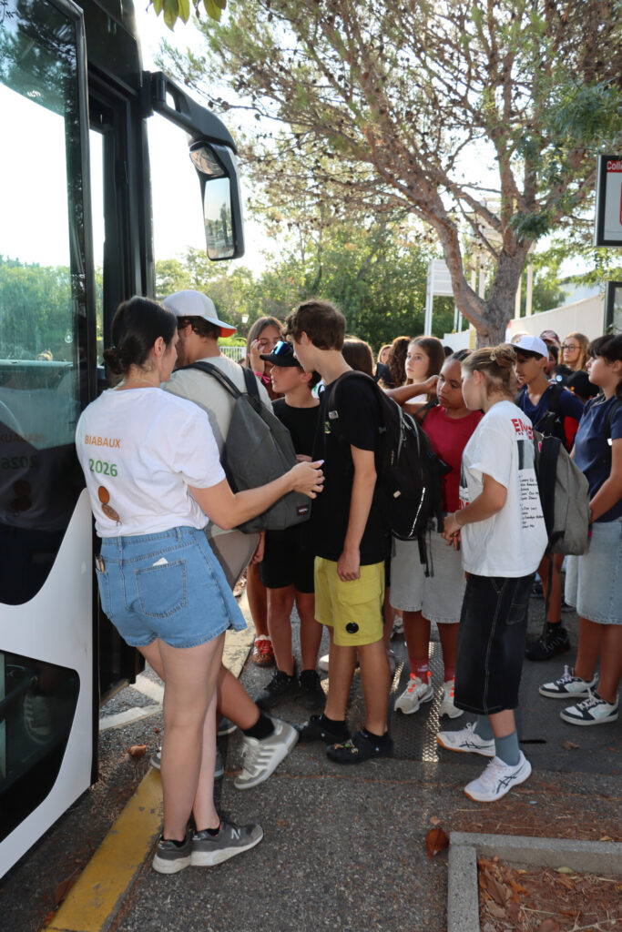 Colonie de vacances : 33 jeunes allaudiens âgés de 11 à 15 ans profitent d’un séjour à Biabaux à la découverte de Saint-Michel-l’Observatoire, au cœur du magnifique parc naturel du Luberon