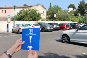 Revitalisation du noyau villageois de La Pounche : remise en service de la zone bleue  pour le « Parking Papoune » à partir du 1er septembre 2026