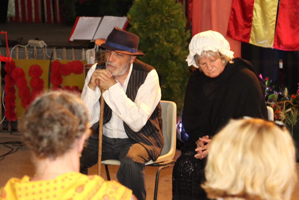 La veillée Calendale, organisée par le Groupe Saint-Eloi du Logis-Neuf en collaboration avec la Ville d’Allauch, est l’une des fêtes traditionnelles des Noëls Provençaux